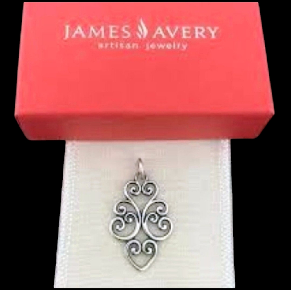 James Avery Retired Silver Jubilant Heart Pendant with necklace/Chain